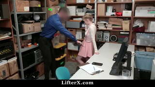 ��� Fucks መስረቅ በቀዳሚ