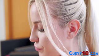 ���ြီးမားတဲ့ Tits ဆယ်ကျော်သက်သဘီဘီစီ