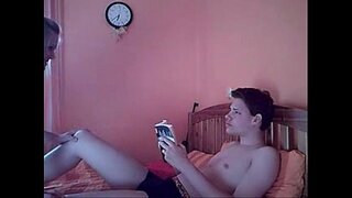 ���கனுமான மற்றும் StepSister உண்மையான வீட்டில் செக்ஸ் காட்சி